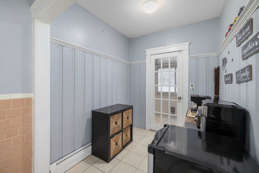 58-Chandler-Ave-Pawtucket-Exterior-AlexParmenidez (27)