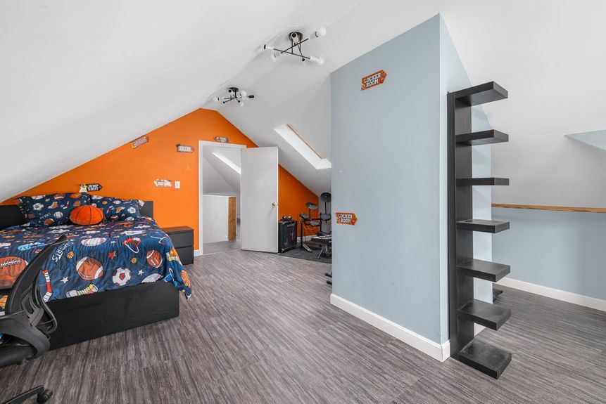 58-Chandler-Ave-Pawtucket-Exterior-AlexParmenidez (30)