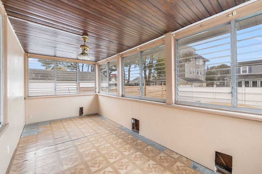 58-Chandler-Ave-Pawtucket-Exterior-AlexParmenidez (31)