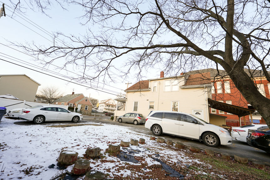 85-Berkshire-St-Providence-RI-02908-Side-Exterior-2-Photo-by-Alexander-Parmenidez-Coldwell-Banker-Realty