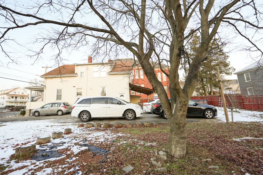 85-Berkshire-St-Providence-RI-02908-Side-Exterior-4-Photo-by-Alexander-Parmenidez-Coldwell-Banker-Realty