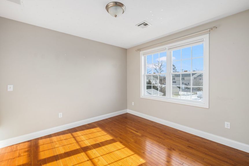 227-Marshall-Ave-Cumberland-RI-02864-Bd-Bedroom-22-Photo-by-Alexander-Parmenidez-Coldwell-Banker-Realty