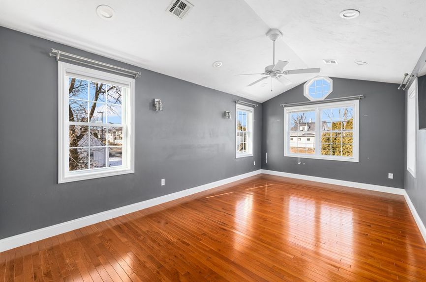 227-Marshall-Ave-Cumberland-RI-02864-Bd-Bedroom-30-Photo-by-Alexander-Parmenidez-Coldwell-Banker-Realty