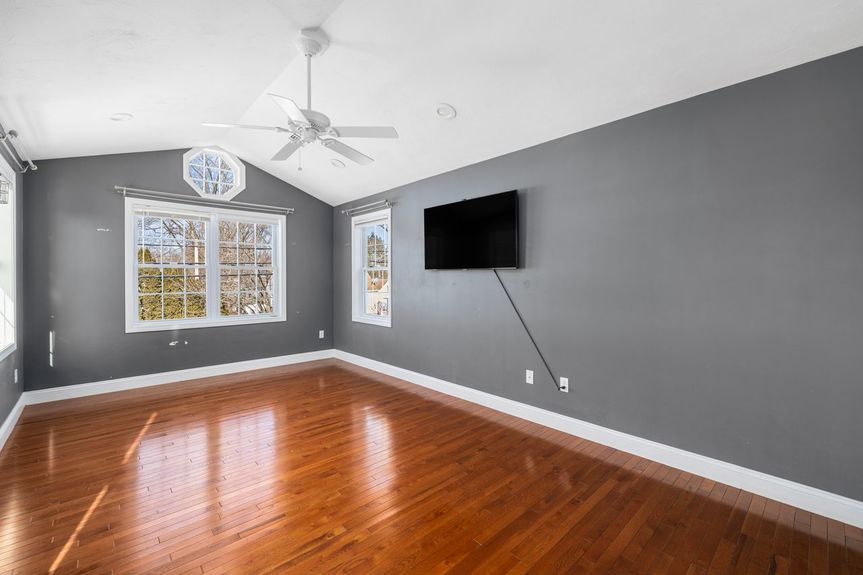 227-Marshall-Ave-Cumberland-RI-02864-Bd-Bedroom-32-Photo-by-Alexander-Parmenidez-Coldwell-Banker-Realty