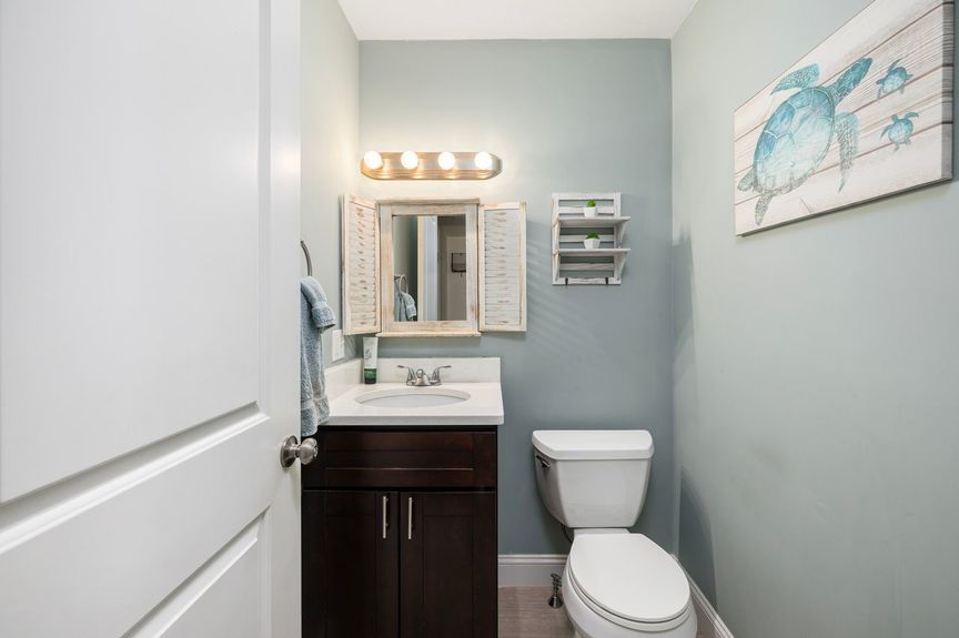 227-Marshall-Ave-Cumberland-RI-02864-Bt-Bathroom-18-Photo-by-Alexander-Parmenidez-Coldwell-Banker-Realty