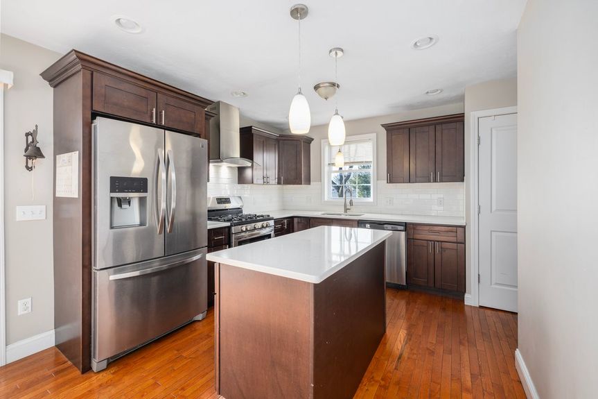 227-Marshall-Ave-Cumberland-RI-02864-Kt-Kitchen-14-Photo-by-Alexander-Parmenidez-Coldwell-Banker-Realty