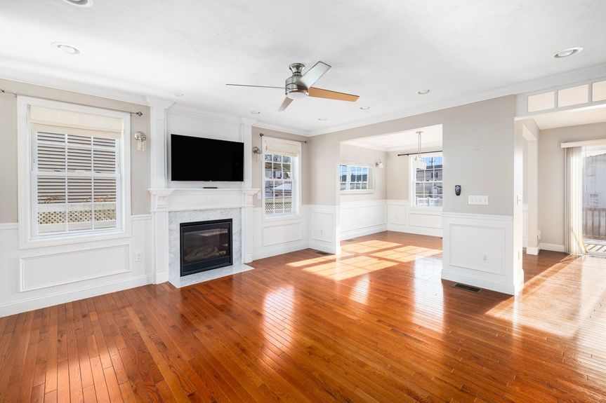 227-Marshall-Ave-Cumberland-RI-02864-Lr-Living-room-6-Photo-by-Alexander-Parmenidez-Coldwell-Banker-Realty