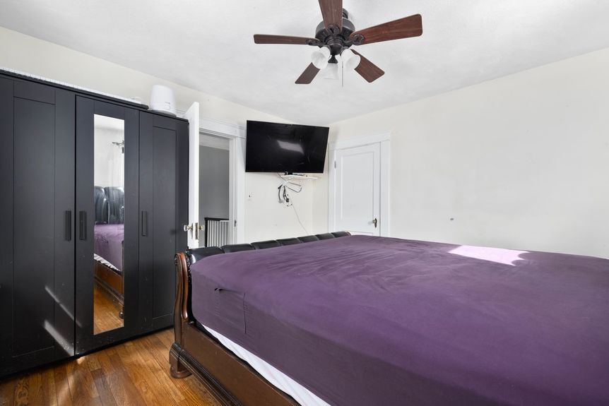 185-Pulaski-Street-West-Warwick-RI-02893-Bedroom-0026-Photo-by-Alexander-Parmenidez-Coldwell-Banker-Realty