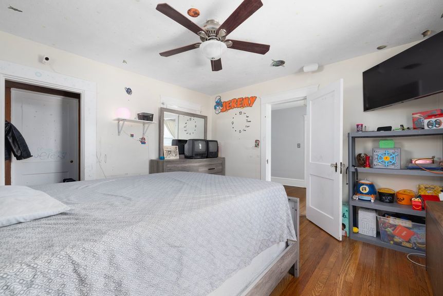 185-Pulaski-Street-West-Warwick-RI-02893-Bedroom-0028-Photo-by-Alexander-Parmenidez-Coldwell-Banker-Realty