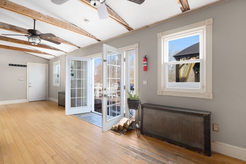 185-Pulaski-Street-West-Warwick-RI-02893-Entertanining-Room-0032-Photo-by-Alexander-Parmenidez-Coldwell-Banker-Realty