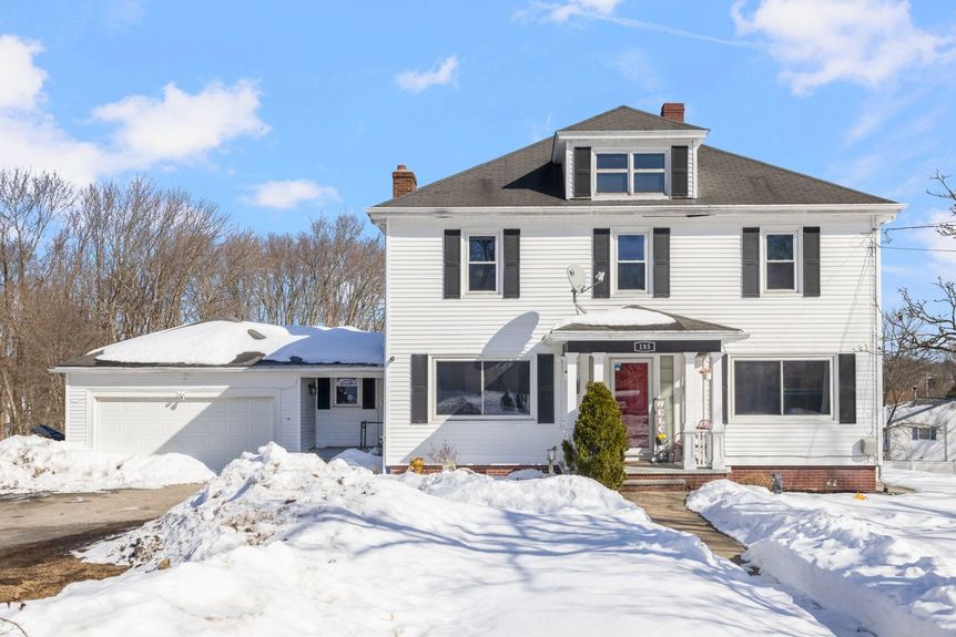 185-Pulaski-Street-West-Warwick-RI-02893-Front-exterior-0046-Photo-by-Alexander-Parmenidez-Coldwell-Banker-Realty