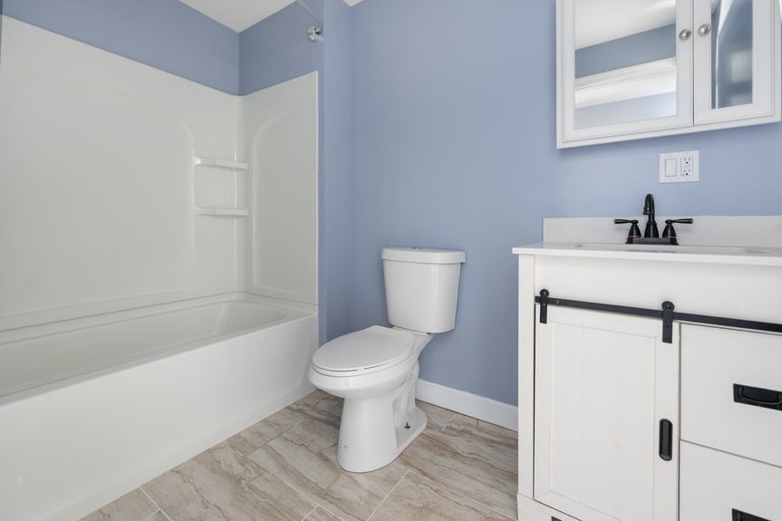 167-Baxter-St-Pawtucket-RI-Bathroom-15-Photo-by-Alexander-Parmenidez-Coldwell-Banker-Realty