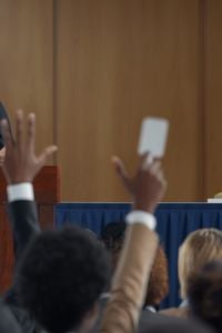 How to Win a Bidding War Without Overpaying