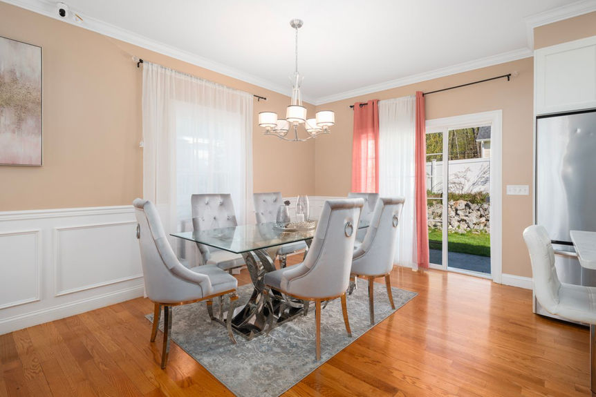 14-Dover-Ave-Lincoln-RI-Dining-Room-005-Photo-by-Alexander-Parmenidez-Coldwell-Banker-Realty