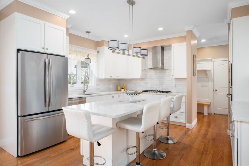 14-Dover-Ave-Lincoln-RI-Kitchen-008-Photo-by-Alexander-Parmenidez-Coldwell-Banker-Realty