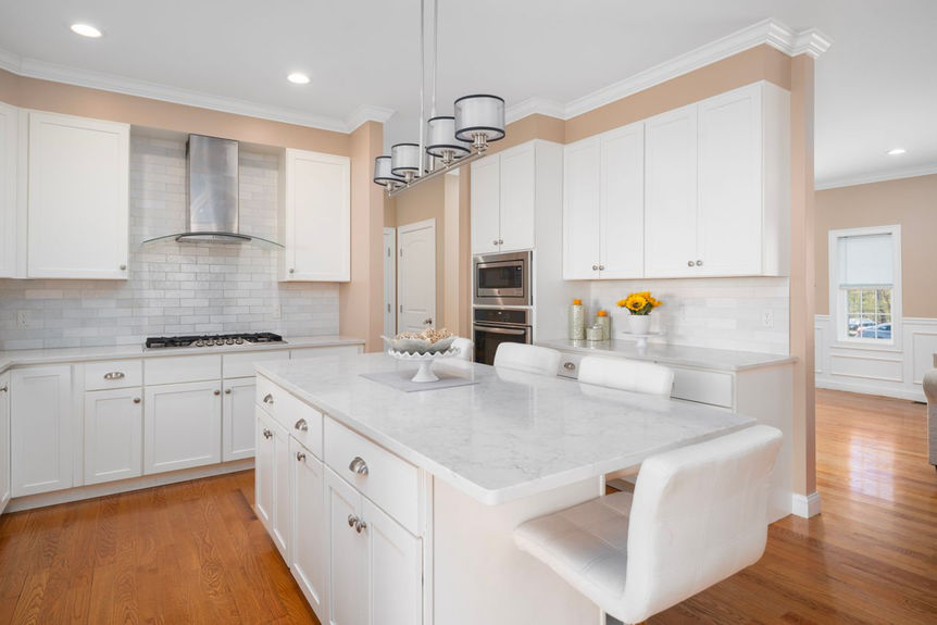14-Dover-Ave-Lincoln-RI-Kitchen-011-Photo-by-Alexander-Parmenidez-Coldwell-Banker-Realty