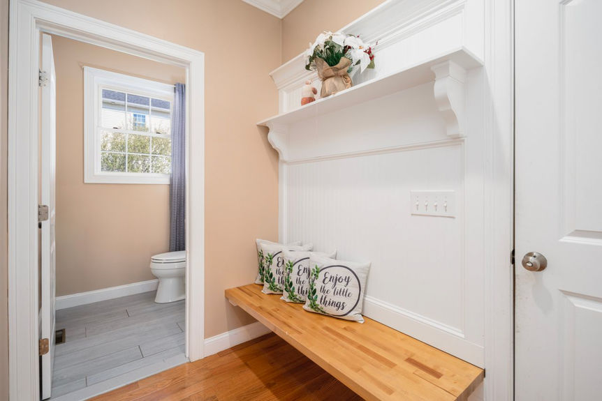 14-Dover-Ave-Lincoln-RI-Mudroom-013-Photo-by-Alexander-Parmenidez-Coldwell-Banker-Realty