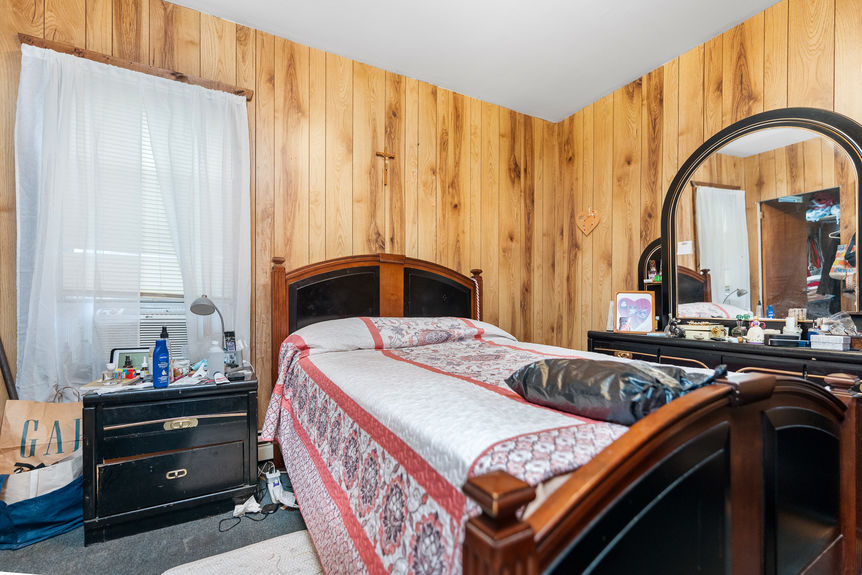 518-Lonsdale-Ave-Pawtucket-RI-Bedroom-2-016-Photo-by-Alexander-Parmenidez-Coldwell-Banker-Realty