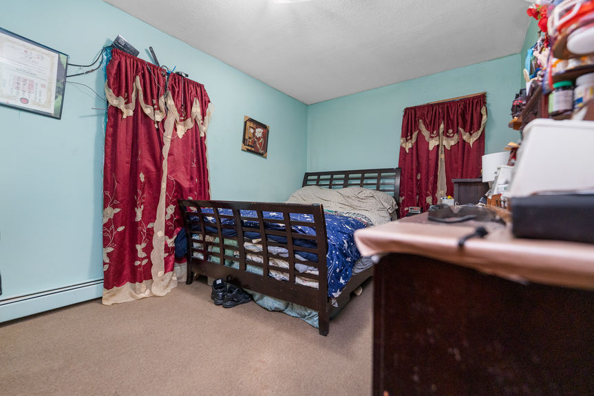518-Lonsdale-Ave-Pawtucket-RI-Bedroom-3-011-Photo-by-Alexander-Parmenidez-Coldwell-Banker-Realty
