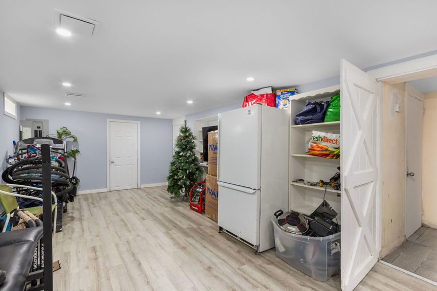 53-Carolina-Ave-Providence-RI-Basement-021-Photo-by-Alexander-Parmenidez-Coldwell-Banker-Realty