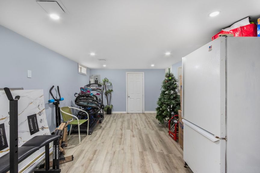 53-Carolina-Ave-Providence-RI-Basement-022-Photo-by-Alexander-Parmenidez-Coldwell-Banker-Realty