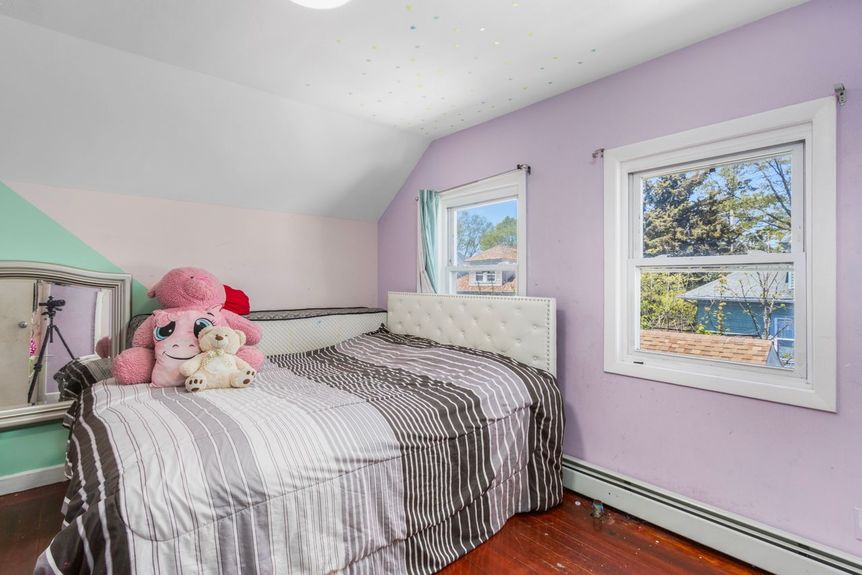 53-Carolina-Ave-Providence-RI-Bedroom-2-014-Photo-by-Alexander-Parmenidez-Coldwell-Banker-Realty