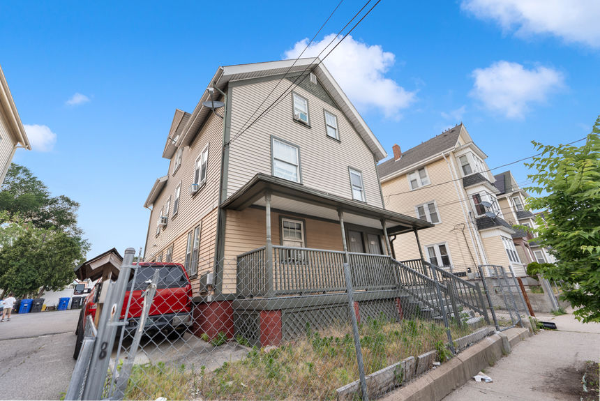 113-Summer-St-Central-Falls-RI-Front-Exterior-012-Photo-by-Alexander-Parmenidez-Coldwell-Banker-Realty