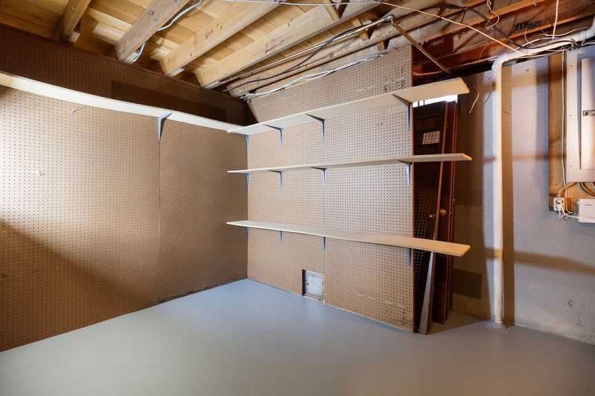 Basement at 15 Williams Road, Smithfield, RI, listed by Alexander Parmenidez, Coldwell Banker Realty.