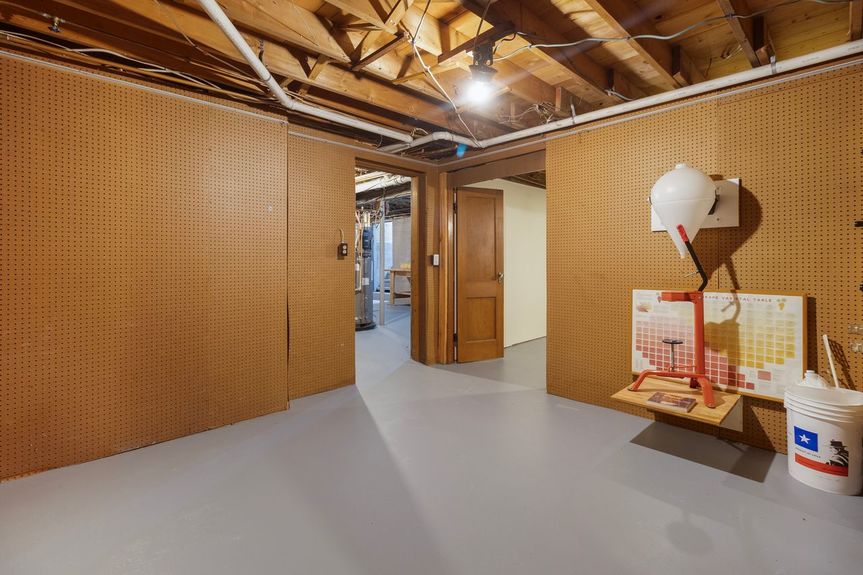 Basement at 15 Williams Road, Smithfield, RI, listed by Alexander Parmenidez, Coldwell Banker Realty.