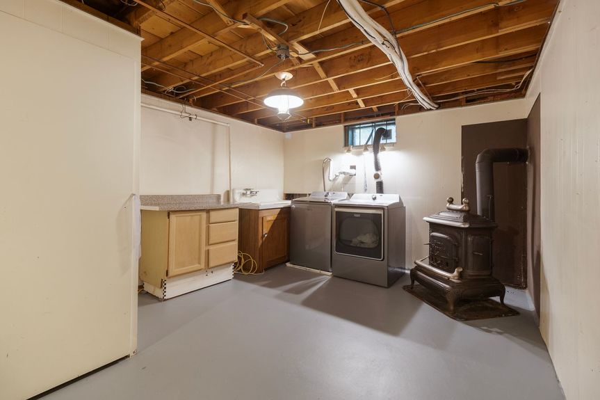 Basement at 15 Williams Road, Smithfield, RI, listed by Alexander Parmenidez, Coldwell Banker Realty.