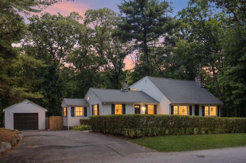 15-Williams-Rd-Smithfield-RI-Front-Exterior-Twilight-075-Photo-by-Alexander-Parmenidez-Coldwell-Banker-Realty