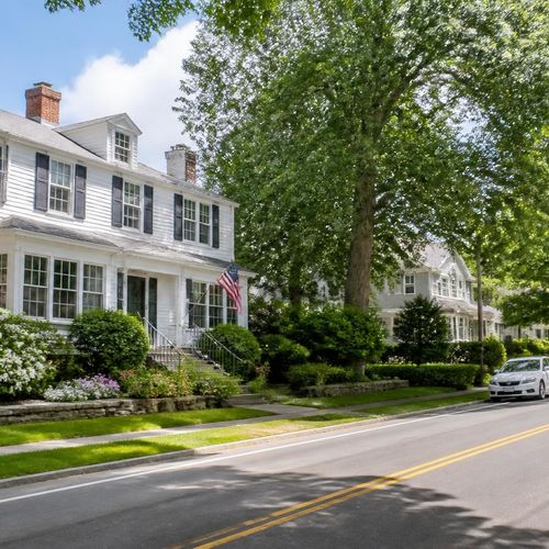 Should You Buy a Home Near a Major Road, Highway, or Train Station?