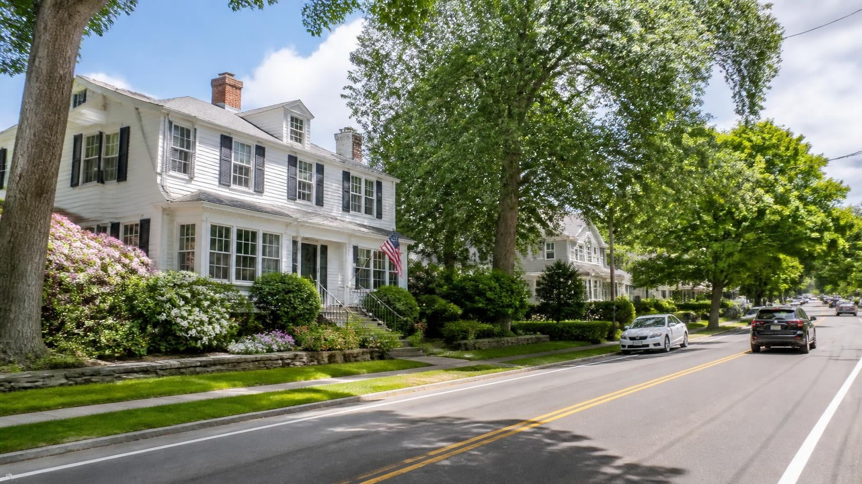 Should You Buy a Home Near a Major Road, Highway, or Train Station Alex Parmenidez