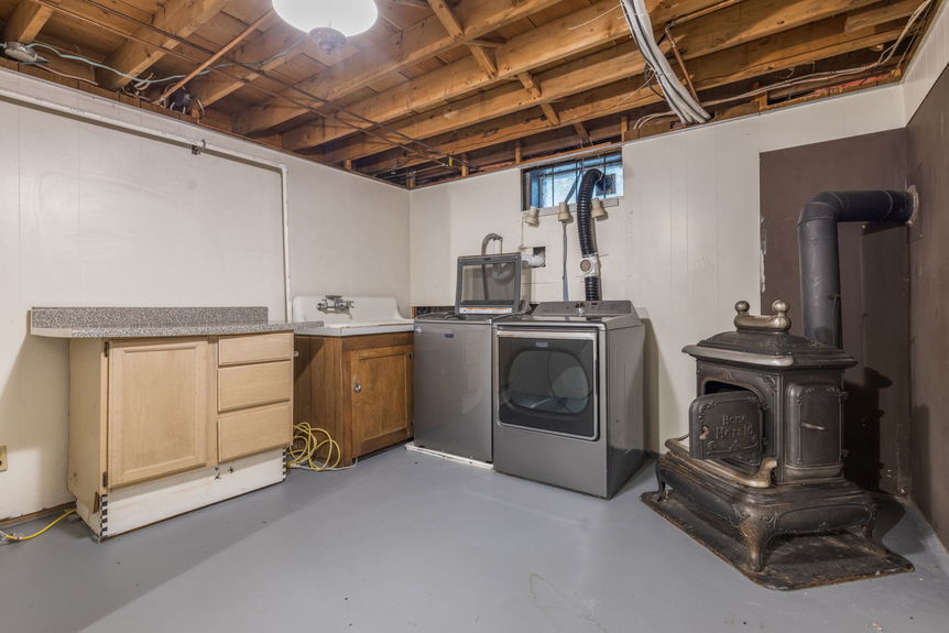 Basement at 15 Williams Rd, Smithfield RI, listed by Alexander Parmenidez, Coldwell Banker Realty.