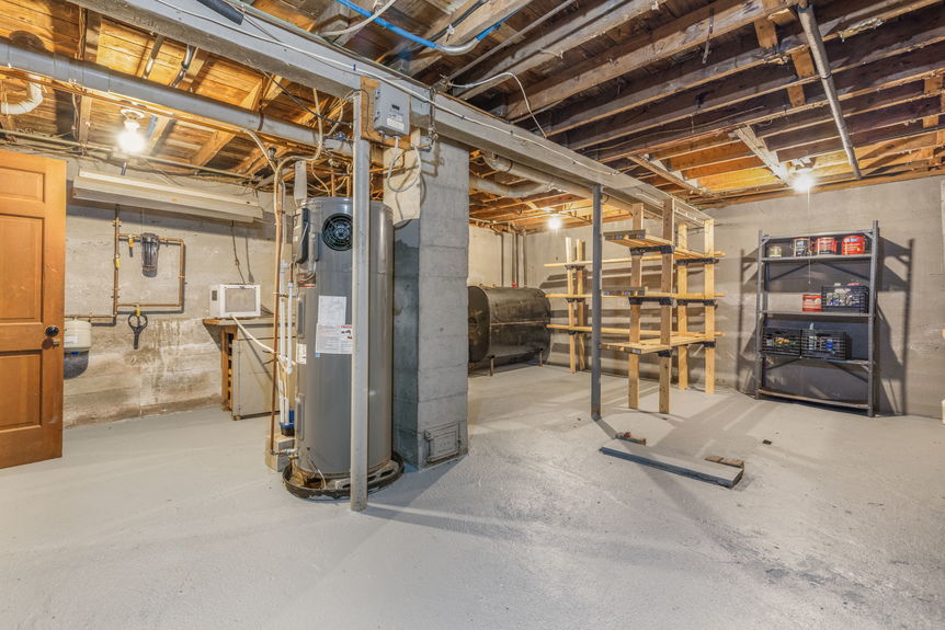 Basement at 15 Williams Rd, Smithfield RI, listed by Alexander Parmenidez, Coldwell Banker Realty.