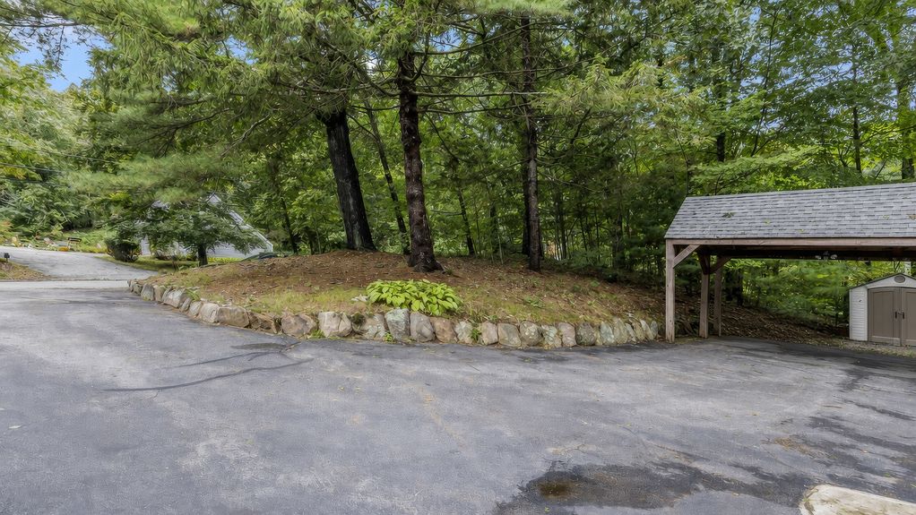 15-Williams-Rd-Smithfield-RI-Front-Yard-001-Photo-by-Alexander-Parmenidez-Coldwell-Banker-Realty