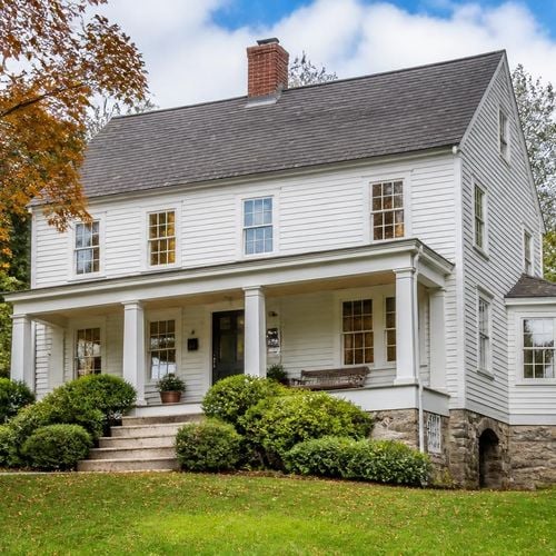 What Should Buyers Know About Older New England Homes?