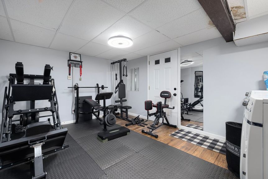 Bonus Room at 122 Oriole Avenue, listed by Alexander Parmenidez, Coldwell Banker Realty.
