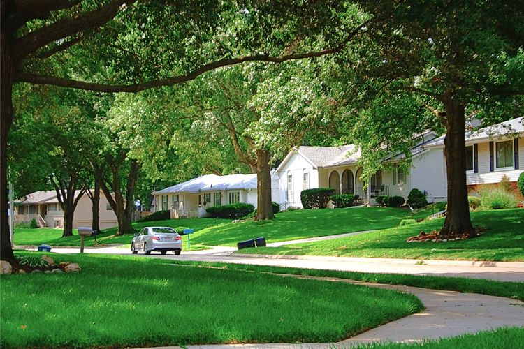 West Omaha Pool Homes