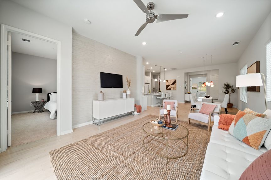 21-web-or-mls-AL7I4130