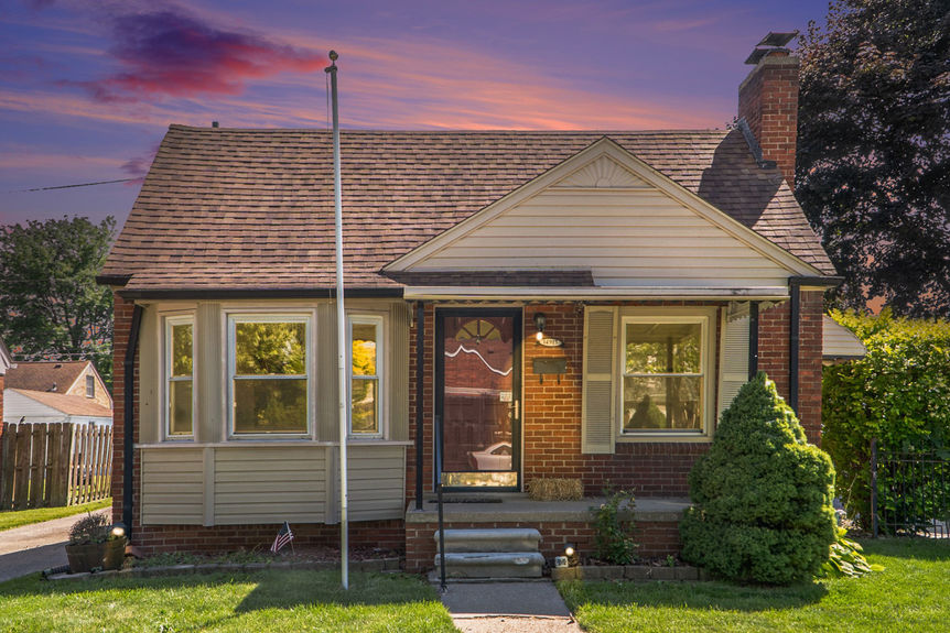 002_dsc00192_-twilight_489