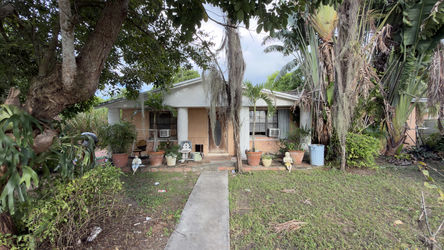 Real Hodge 14535 SW 106th Ct, Miami FL 33176-7