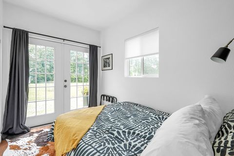 12-web-or-mls-8183-w-bailey-rd