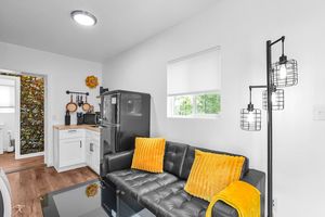 6-web-or-mls-8183-w-bailey-rd