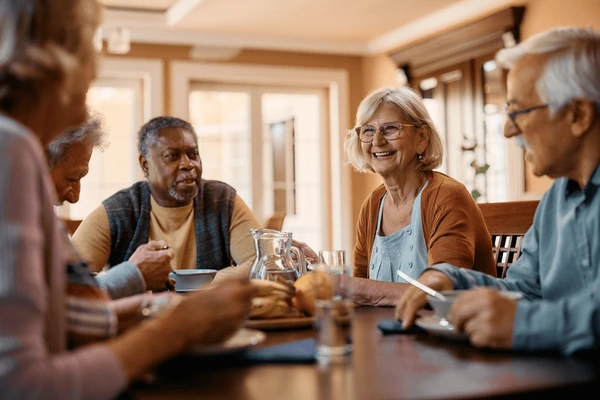 assisted living vs retirement community