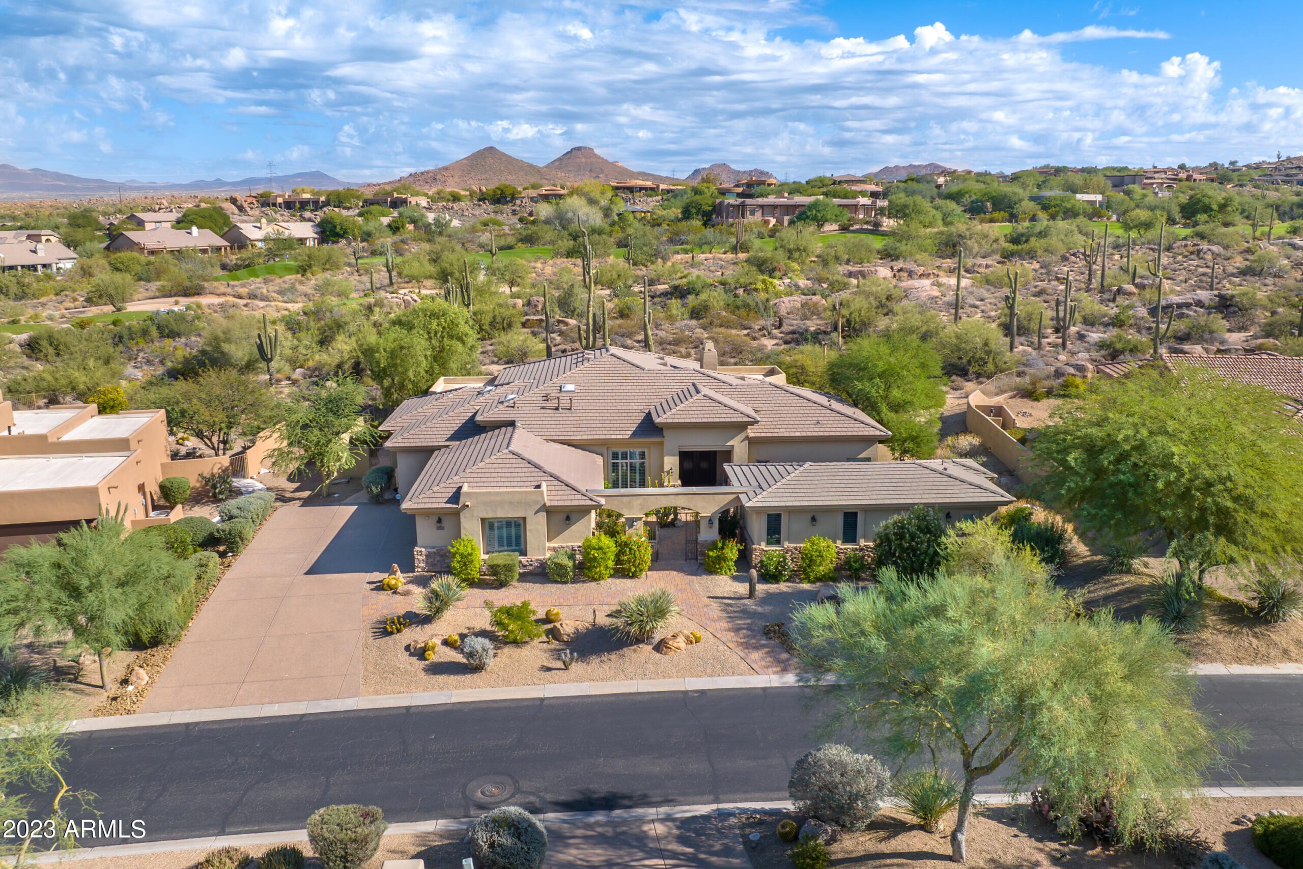 Top 5 REASONS YOU NEED A Golf Course Home in Scottsdale AZ