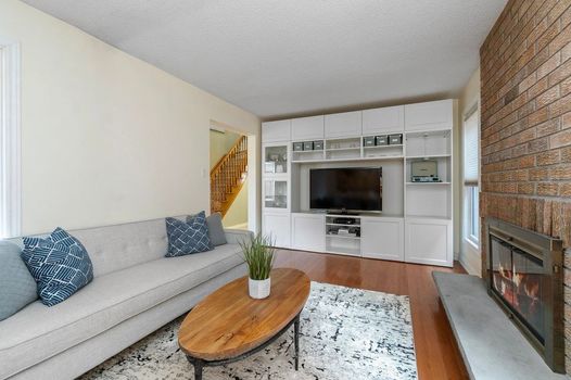 1002 Dalewood Drive Gallery Image 10