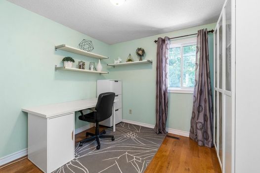 1002 Dalewood Drive Gallery Image 15