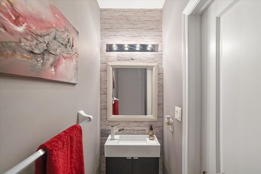 211 Lia Drive Gallery Image 12