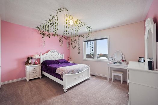 211 Lia Drive Gallery Image 8